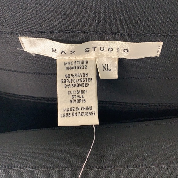 NWT, Skirt - Picture 3 of 4